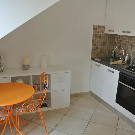 Apartment Sweet *